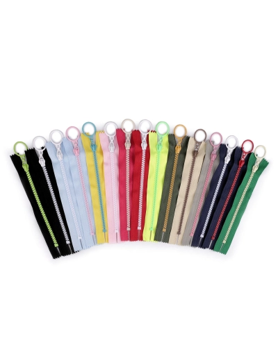 Kostený zips farebný No 5 dĺžka 15 cm s ozdobným jazdcom - 1 ks | Mimib