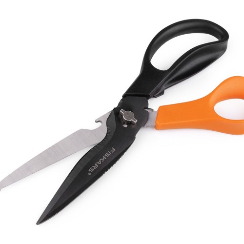 Viacúčelové nožnice Fiskars dĺžka 23 cm 1ks