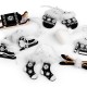 Vianočné dekorácie - sánky, lyže, korčule, čiapky, bunda, rukavice, ponožky 1krab.